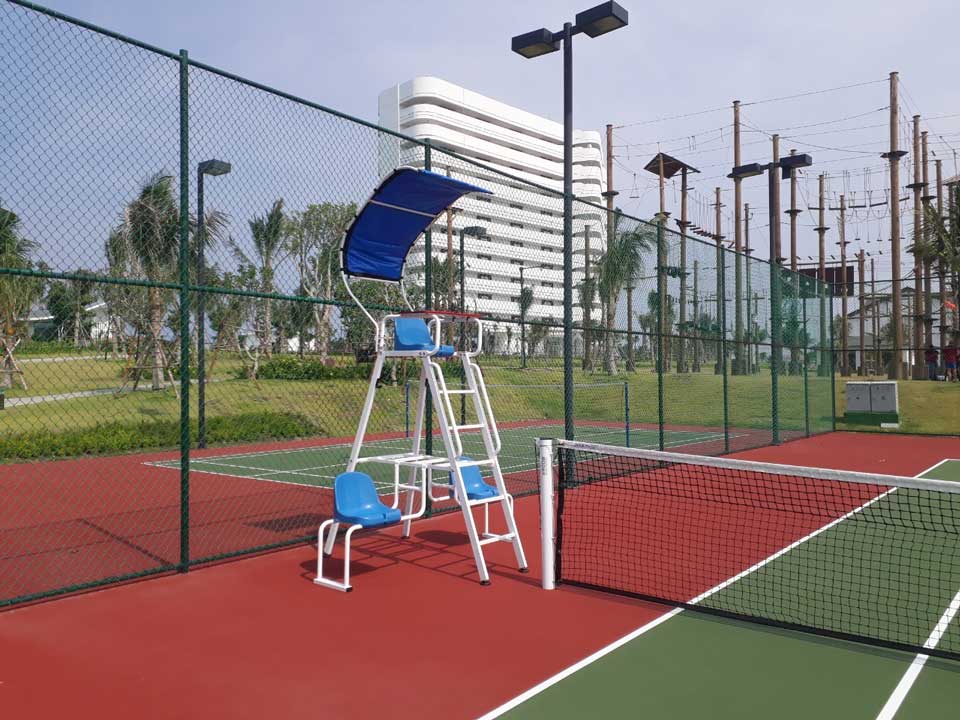 Premium tennis umpires chair