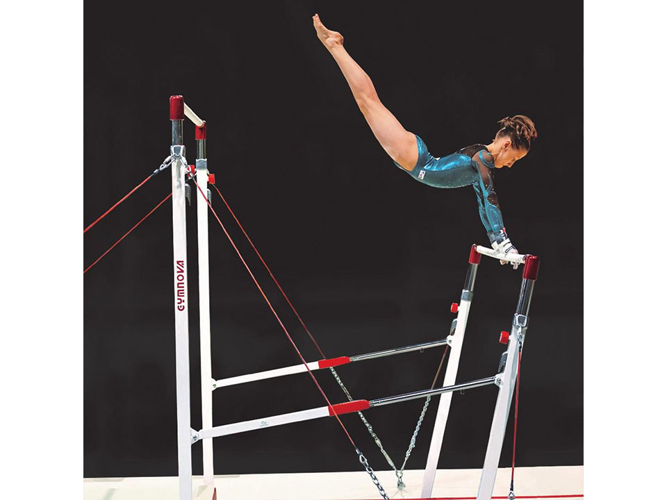 Competition asymmetric bars