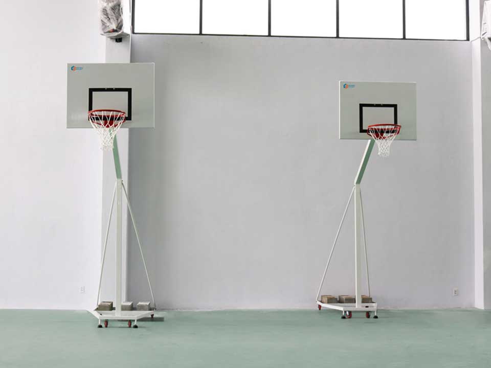 Mobile basketball goal with 3 removable counterweights