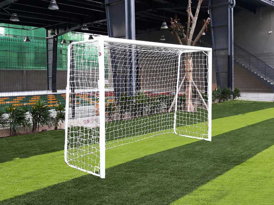 Freestanding mini football goal 3 x 2m